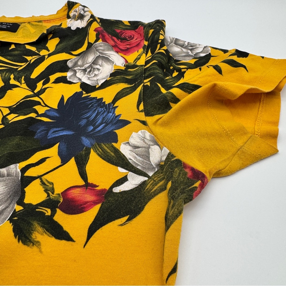ZARA Men’s Floral Rose Yellow T-Shirt - Picture 11 of 12